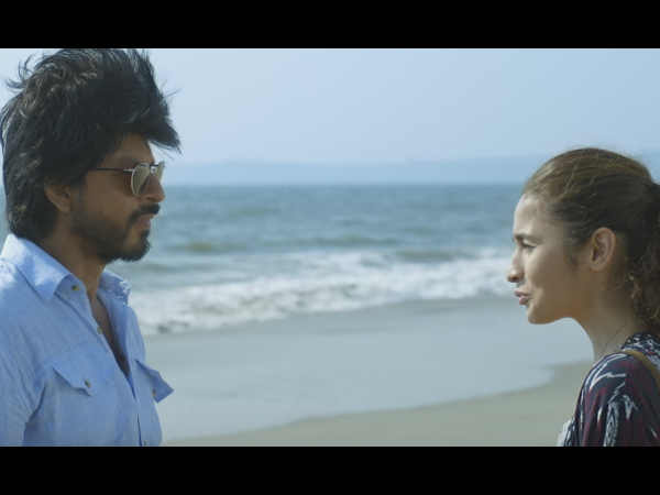 24-1479990968-dear-zindagi3
