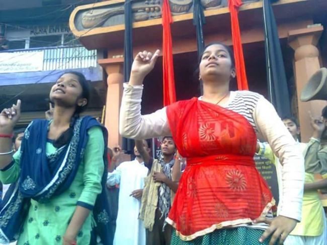 15494046_895776930553840_1677238805_n