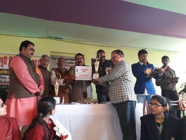 48d7f600-91a7-4ea7-a7d1-98da6a165fd0