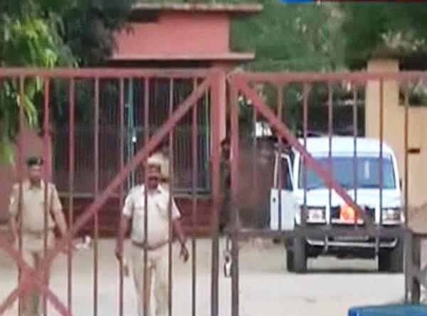 biharsharif-prison-raided-amid-reports-of-rajballabh-yadav-hosting-lunch-for-jailmates